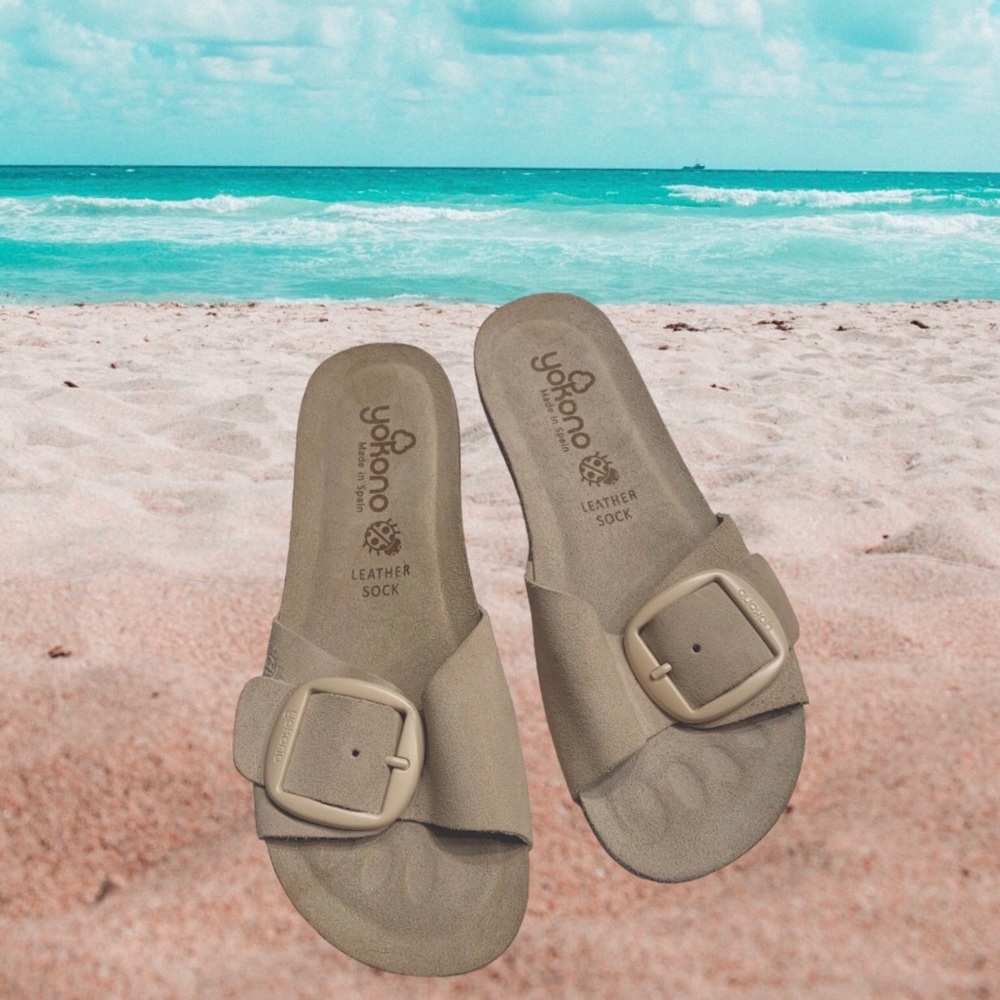 Tan and Cream Minimalist Slide Sandals with Buckle